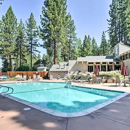 Tahoe Area Townhome Near Hiking And Golfing!